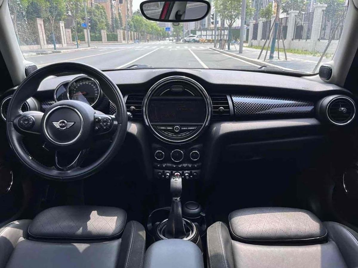 MINI MINI  2015款 2.0T COOPER S 五門版圖片