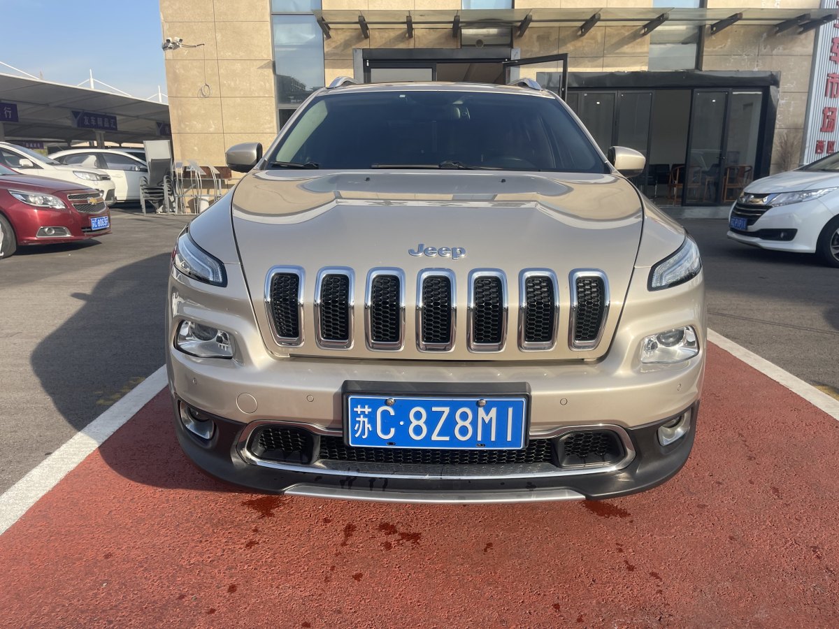 Jeep 自由光  2017款 2.4L 專業(yè)智能版圖片