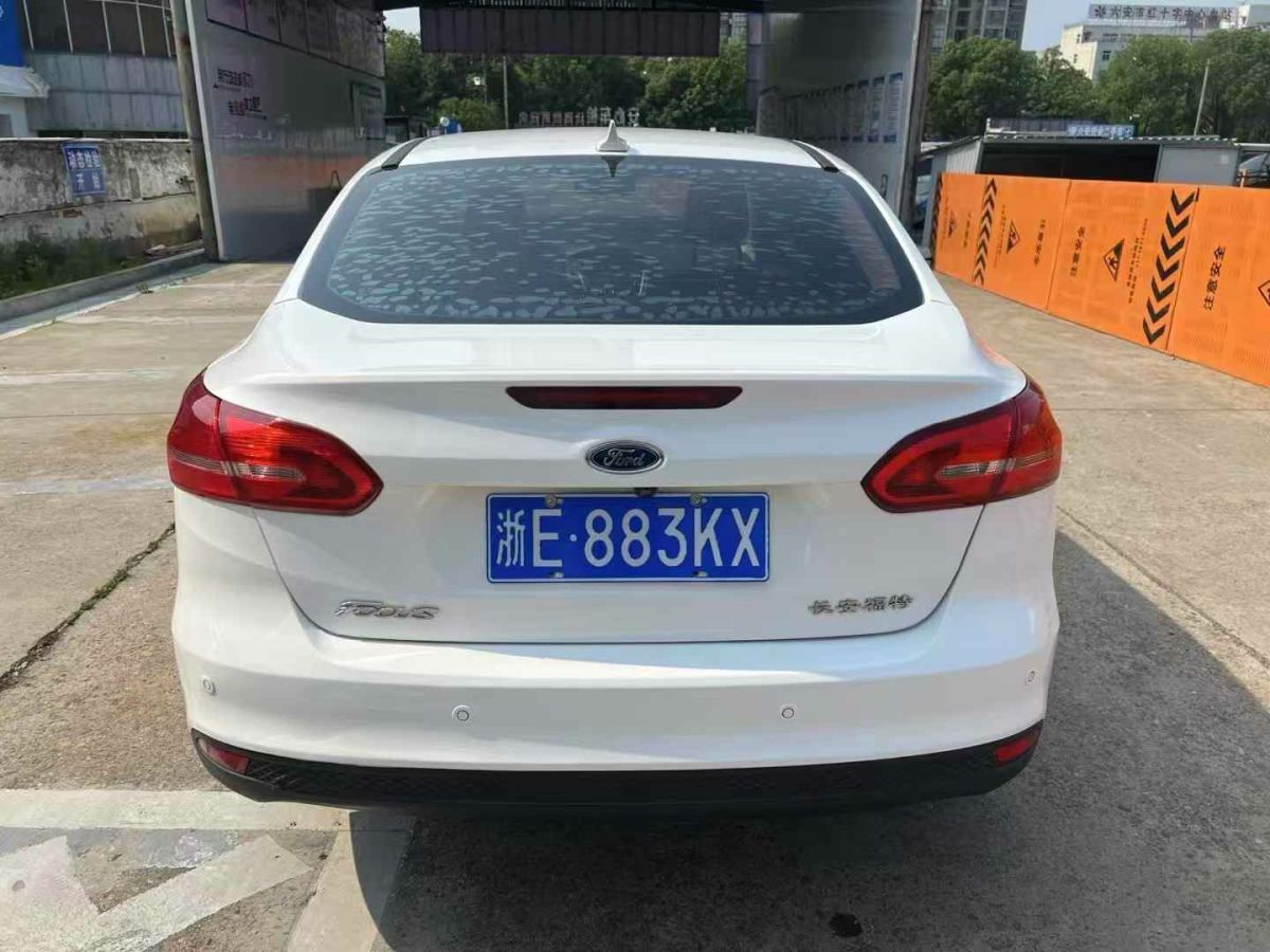 福特 ?？怂? 2017款 三廂 EcoBoost 180 自動精英型圖片