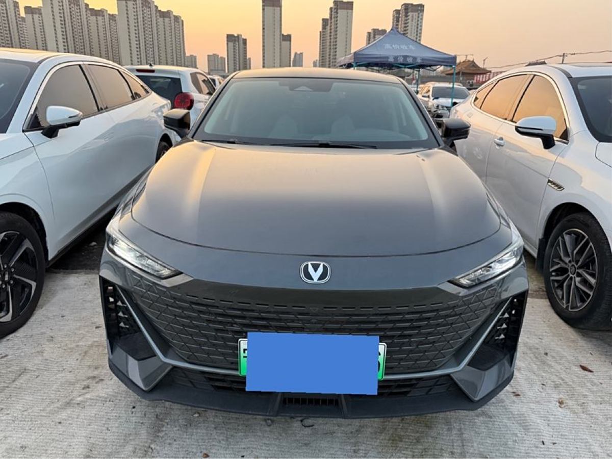 長(zhǎng)安 長(zhǎng)安UNI-V 智電iDD  2023款 智電iDD 1.5T 113km智酷型圖片