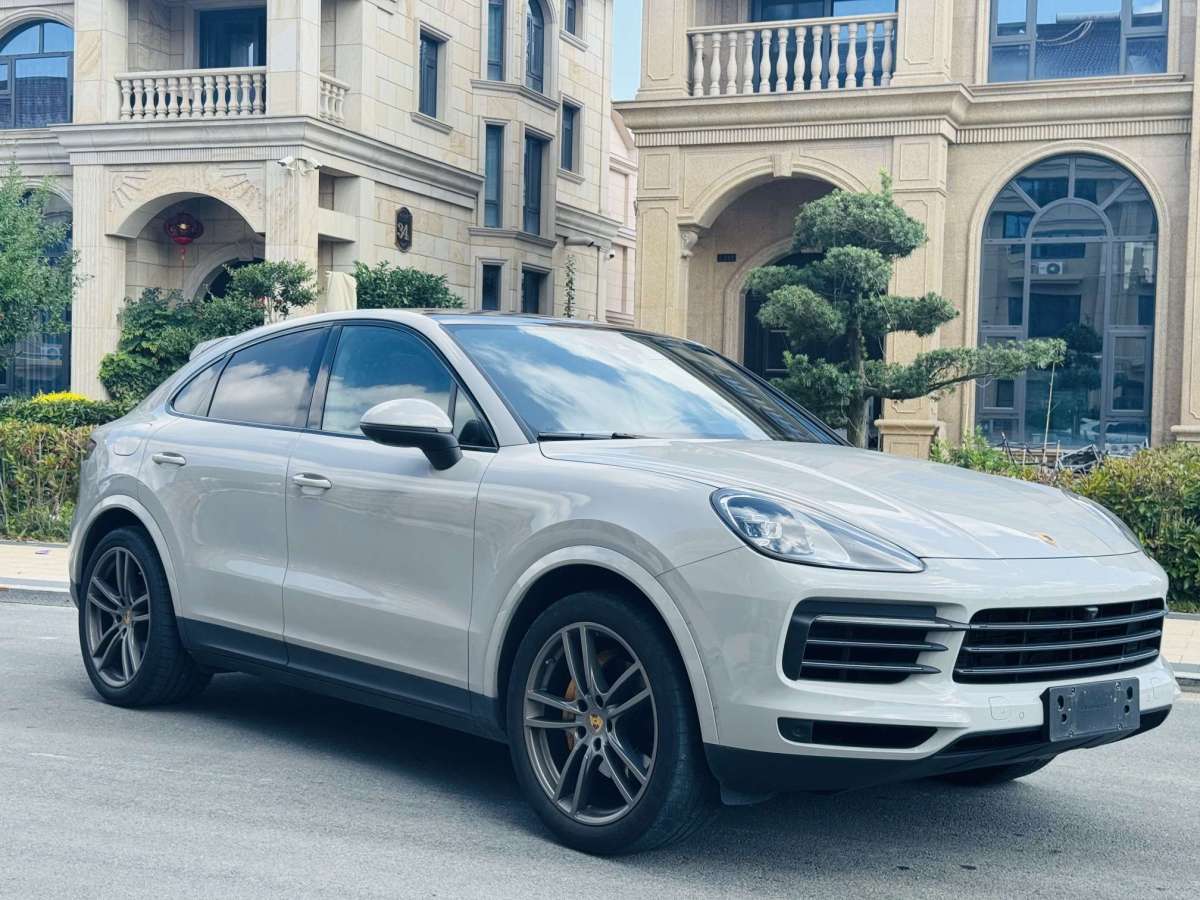 保時(shí)捷 Cayenne  2023款 Cayenne Coupé 3.0T 鉑金版圖片