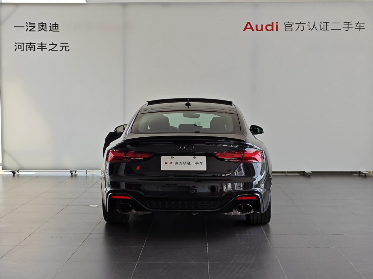 奧迪 奧迪RS 5  2023款 RS 5 2.9T Sportback 常規(guī)版圖片