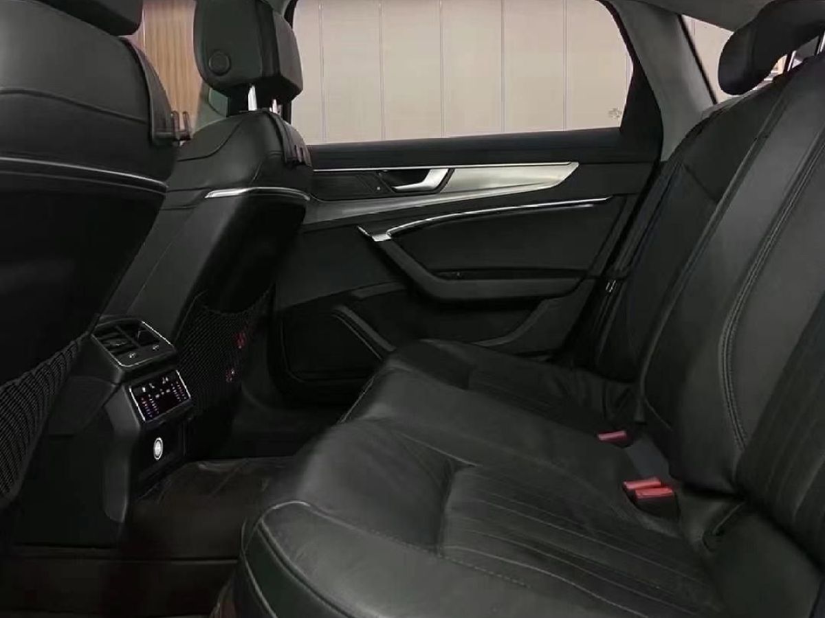奧迪 奧迪A6L  2019款 40 TFSI 豪華動感型圖片