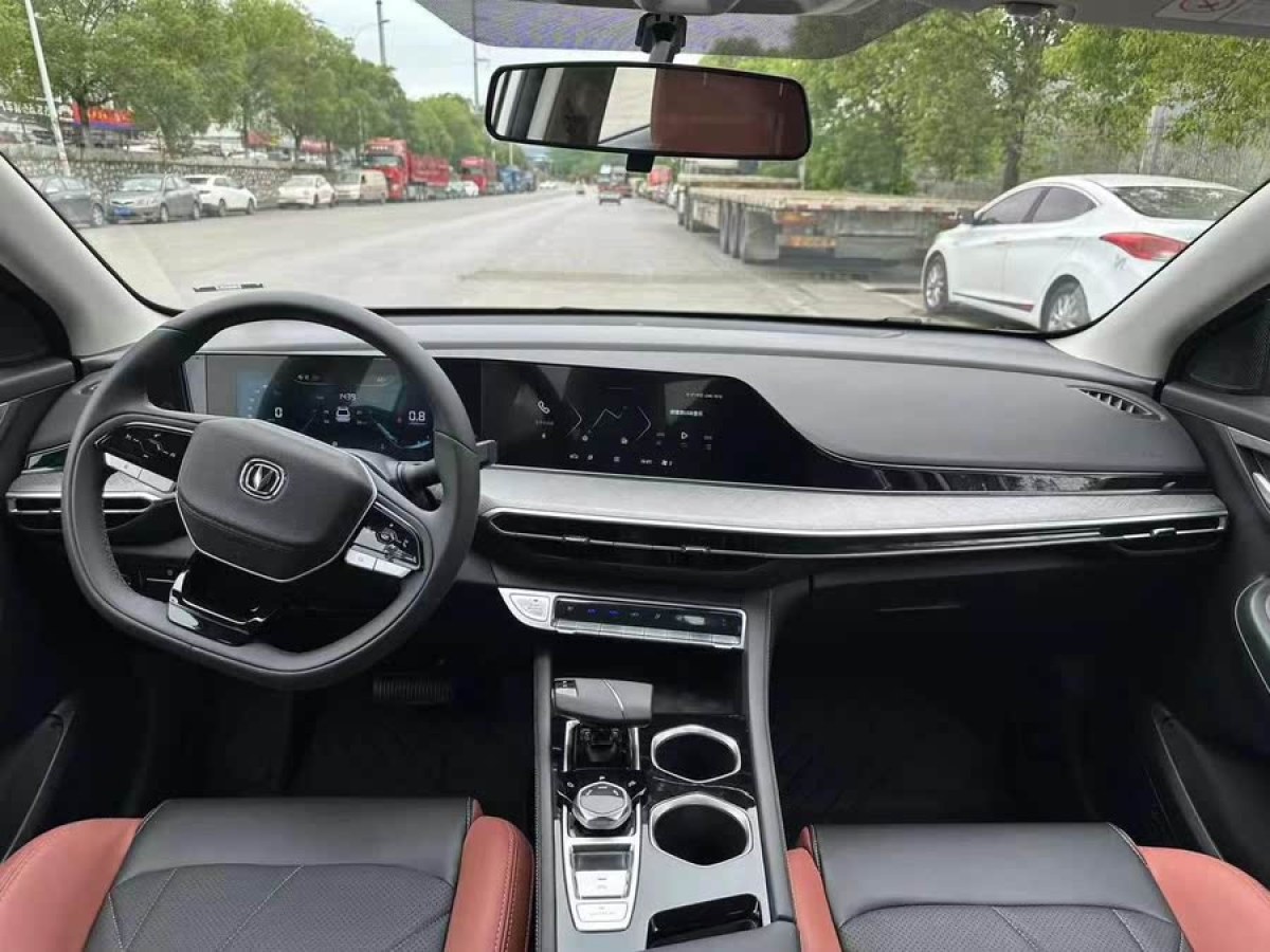 長(zhǎng)安 逸動(dòng)  2023款 暢享版 PLUS 藍(lán)鯨NE 1.4T GDI DCT尊貴版圖片