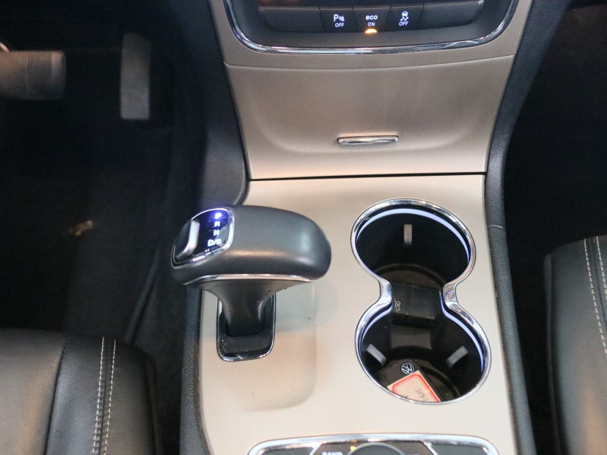 Jeep 大切諾基  2015款 3.0L 舒享導航版圖片