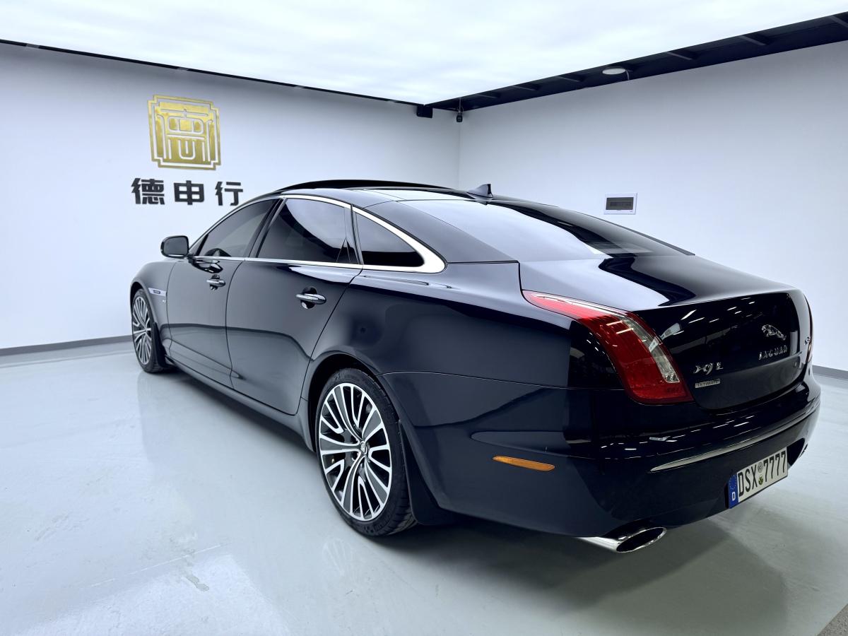 捷豹 XJ  2013款 XJL 5.0 SC 巔峰創(chuàng)世版 四座圖片