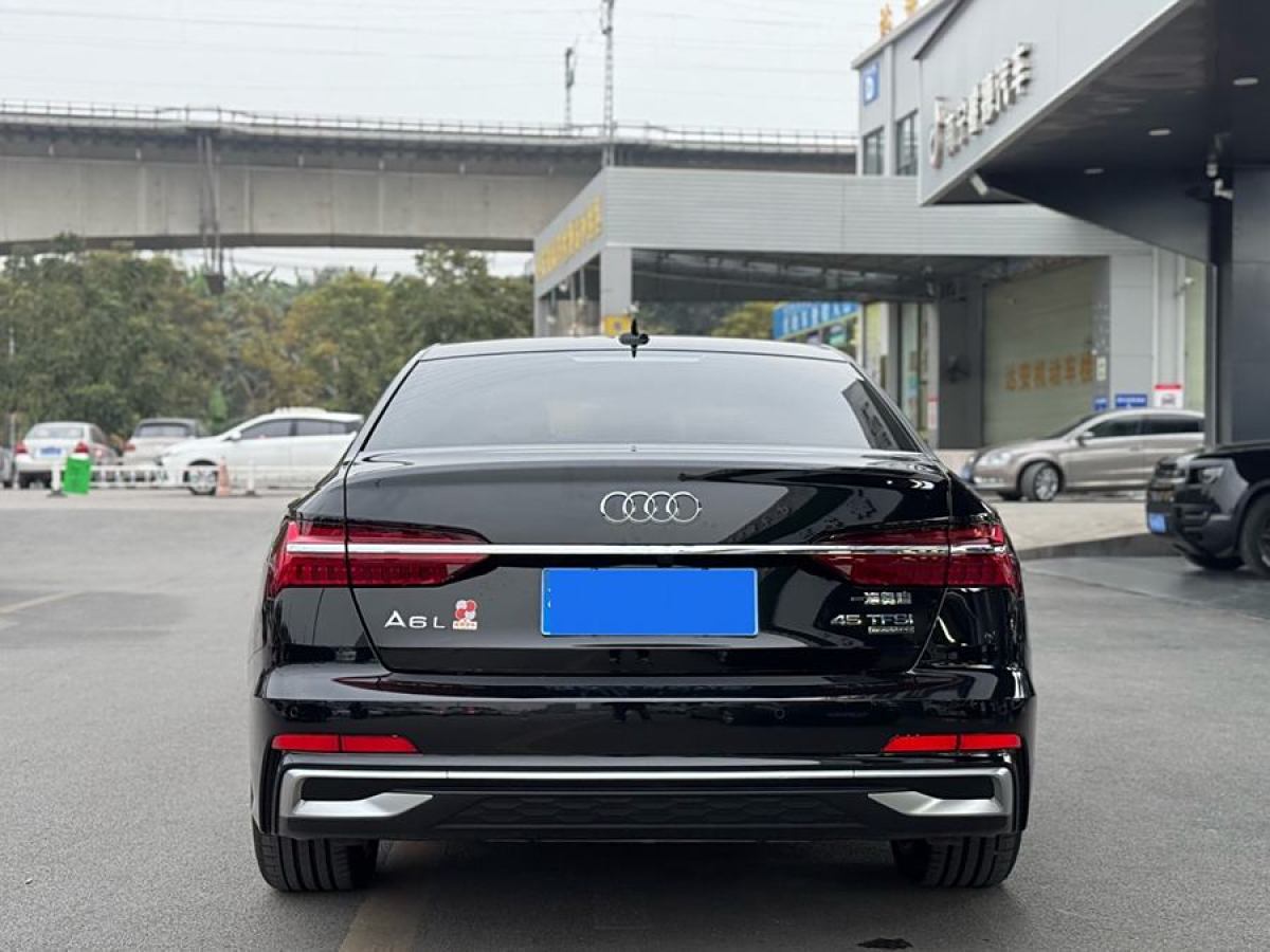 奧迪 奧迪A6L  2024款 45 TFSI quattro 臻選動(dòng)感型圖片