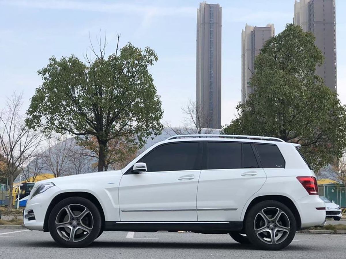 奔馳 奔馳GLK級(jí)  2015款 GLK 300 4MATIC 時(shí)尚型 極致版圖片