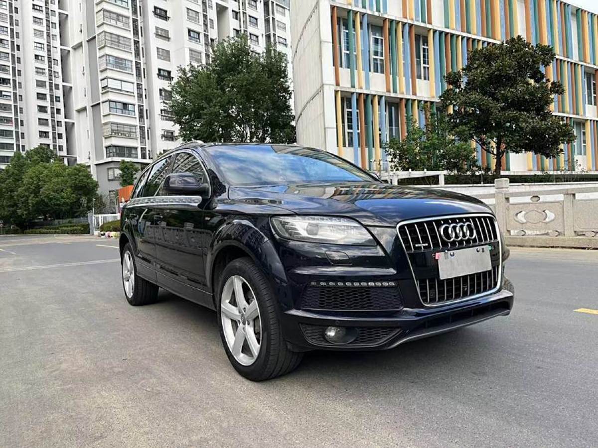 2015年4月奧迪 奧迪Q7  2014款 35 TFSI 運(yùn)動(dòng)型