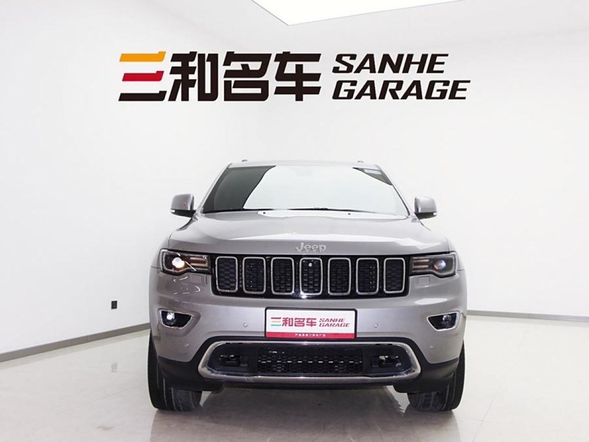 Jeep 大切諾基  2020款 3.0L 精英導航版圖片