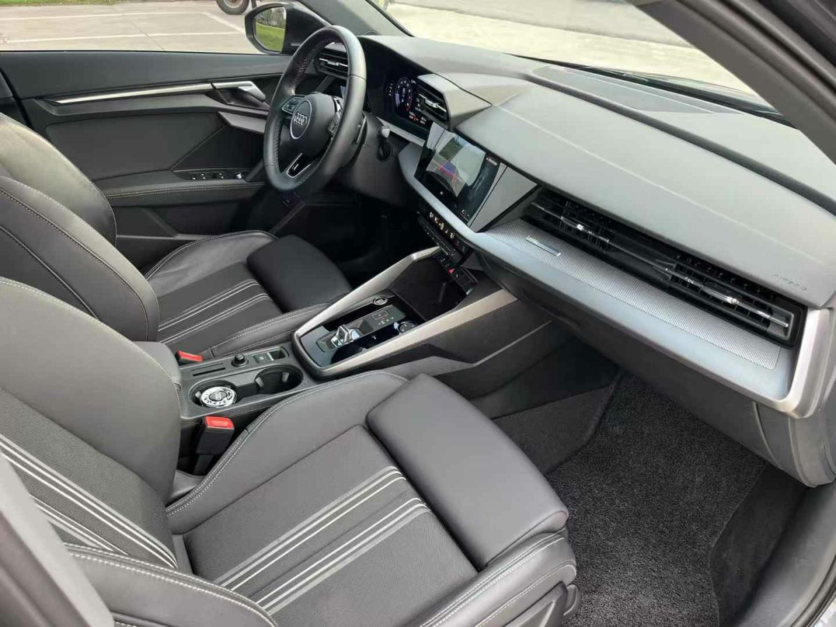 奧迪 奧迪A3  2024款 A3L Limousine 35 TFSI 時(shí)尚致雅型圖片