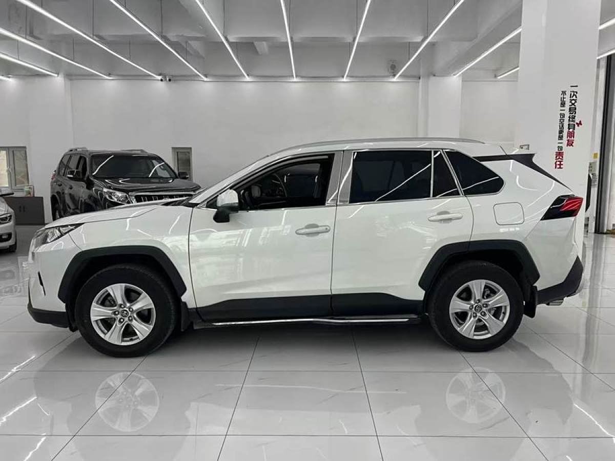 2024年5月豐田 RAV4榮放  2023款 2.0L CVT兩驅(qū)都市版