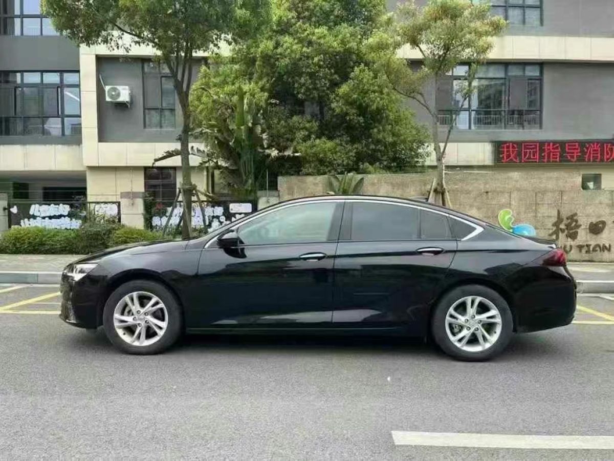 別克 君威  2022款 GS 尊貴型圖片