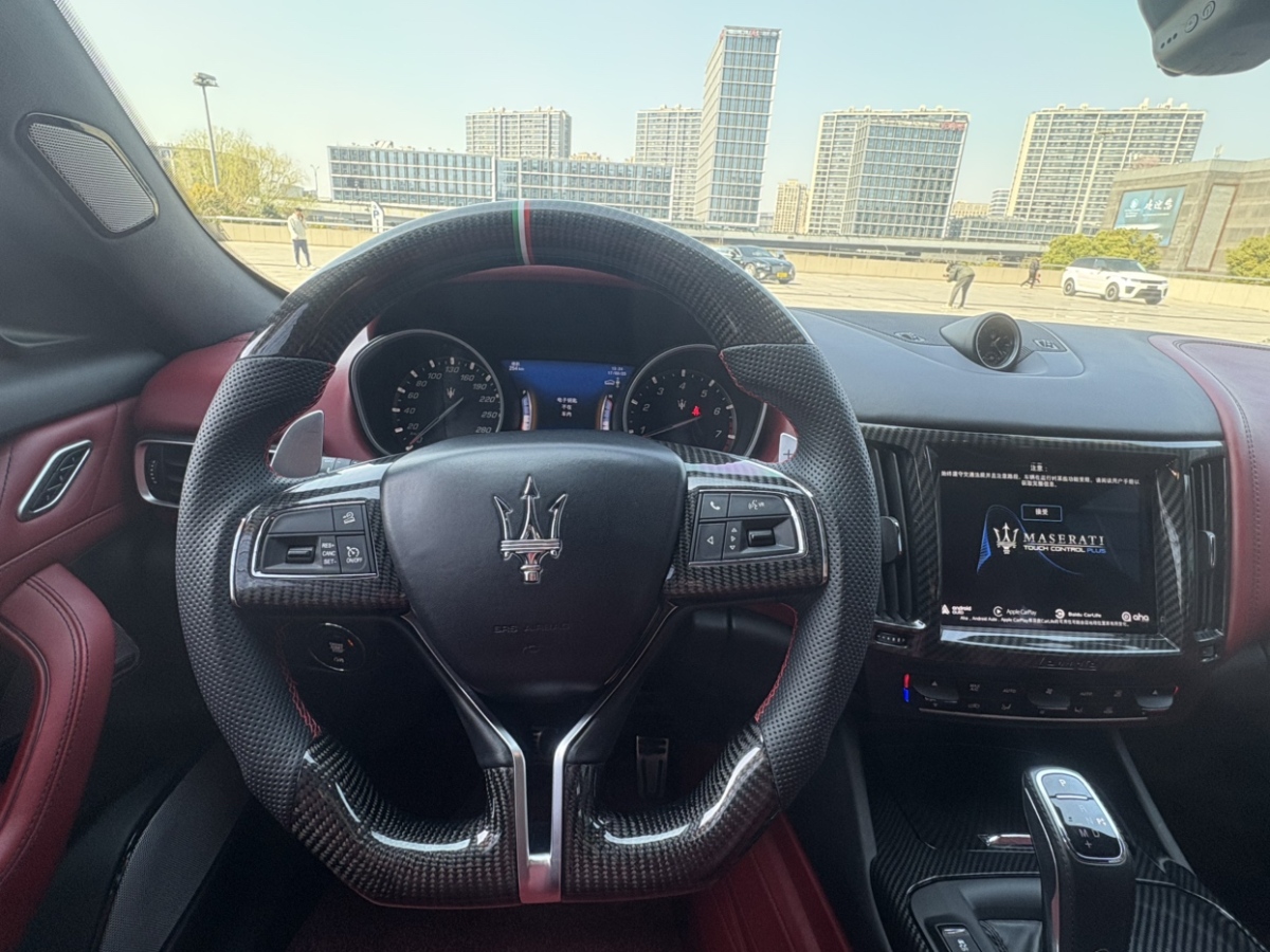 2019年8月瑪莎拉蒂 Levante  2019款  3.0T 350Hp 標(biāo)準(zhǔn)版