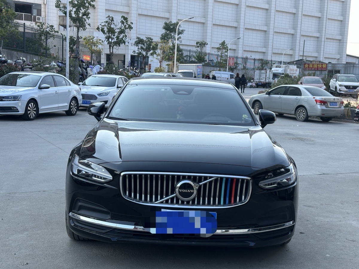 沃爾沃 S90  2023款 B5 智逸豪華版圖片