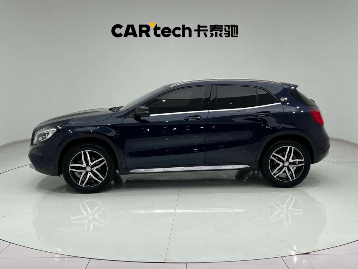 奔驰 奔驰GLA  2016款 GLA 220 4MATIC 时尚型图片