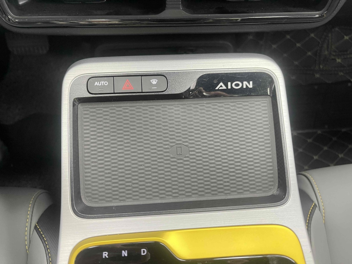 2021年9月埃安 AION Y  2021款 70 科技活力版