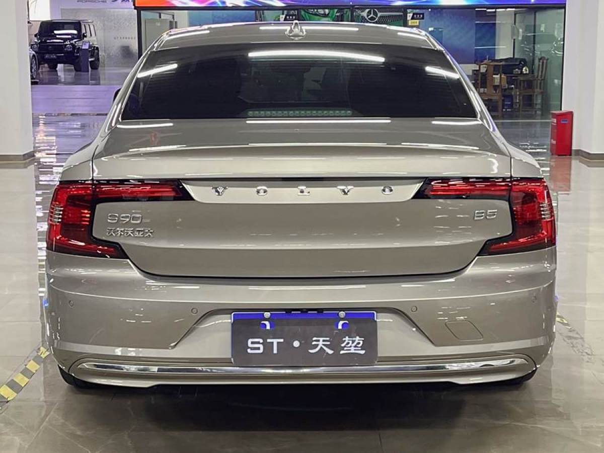 沃爾沃 S90  2021款 B5 智逸豪華版圖片