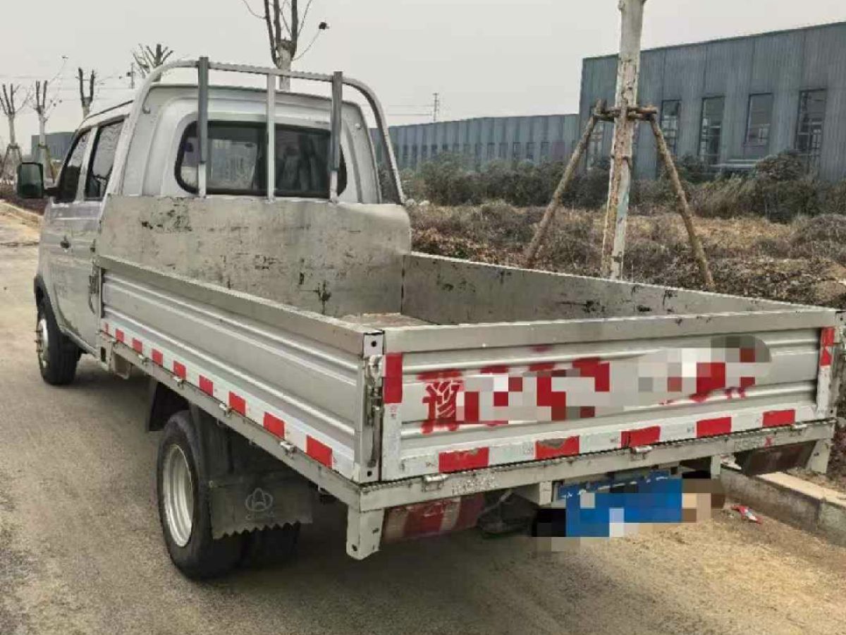 長(zhǎng)安跨越 跨越王X1  2022款 1.2L舒適型載貨汽車(chē)單排雙后輪2990軸距3.05米LJ469Q-AEB圖片