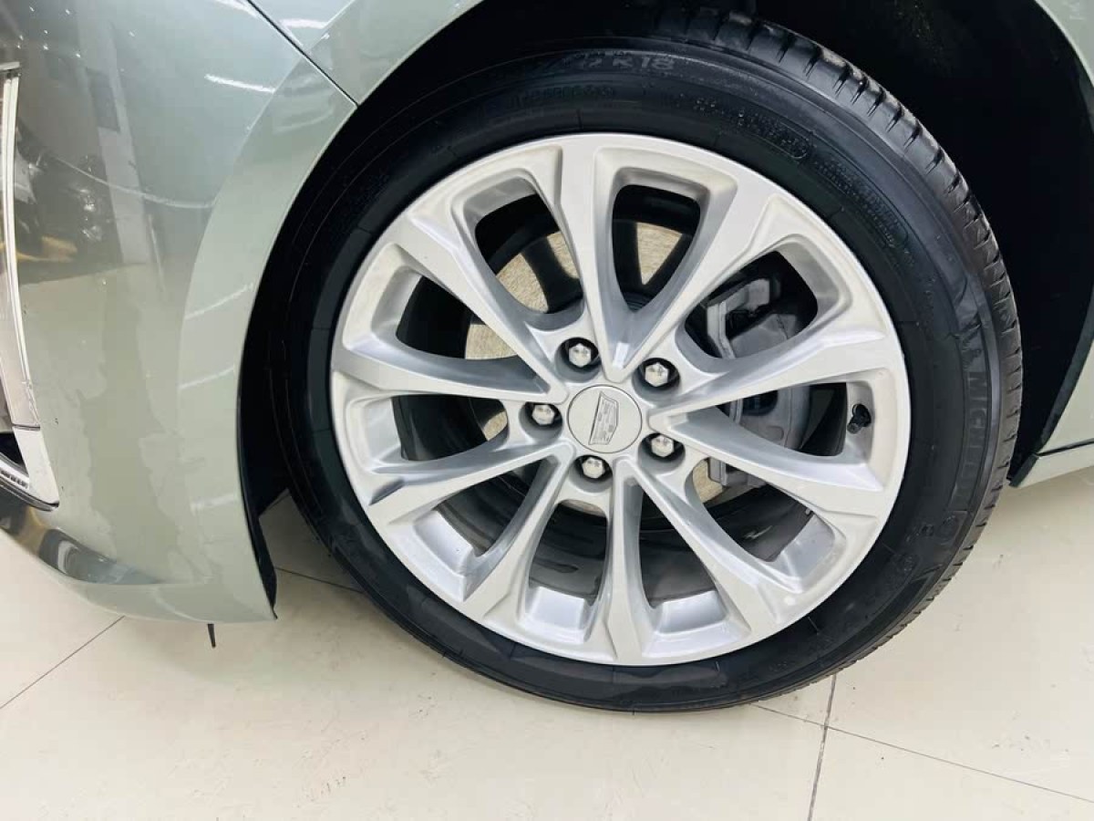 凱迪拉克 CT5  2023款 28T 豪華型（標(biāo)準(zhǔn)版）圖片