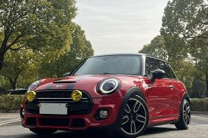 MINI MINI 2.0T COOPER S 賽車手