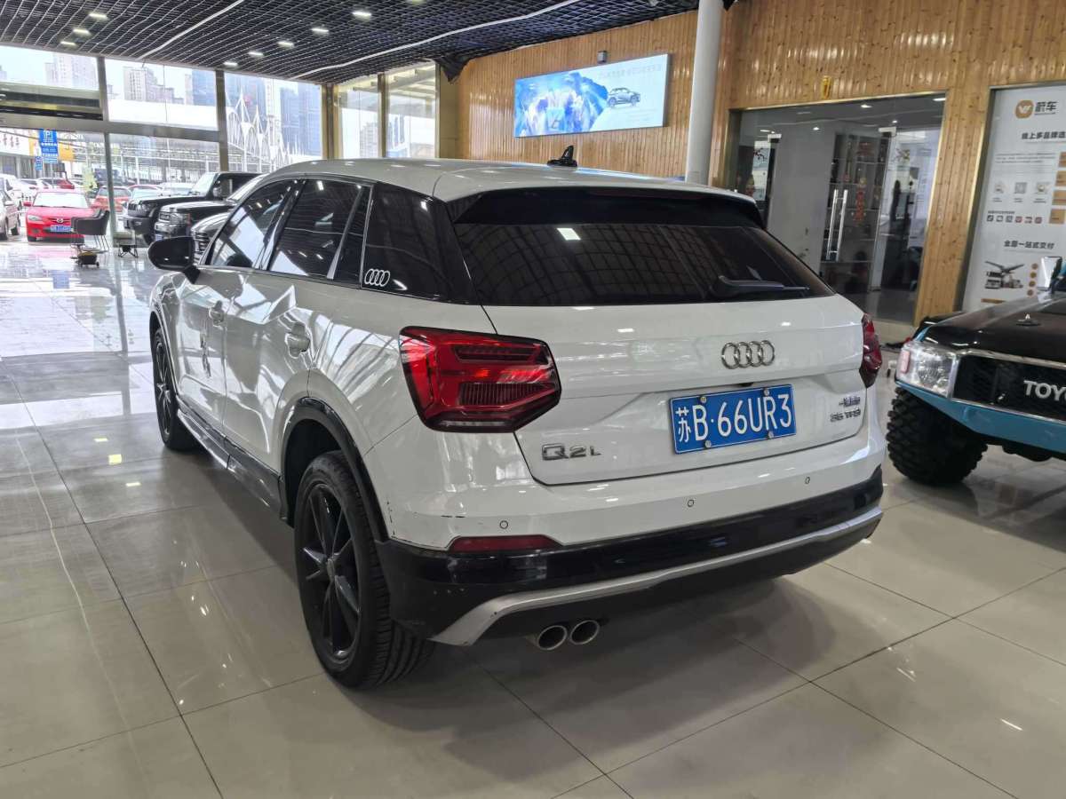 奧迪 奧迪Q2L  2020款 35TFSI 進(jìn)取動感型圖片