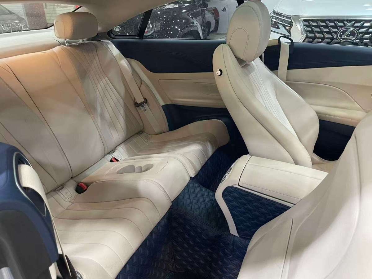 奔馳 奔馳E級  2021款 E 300 轎跑車圖片