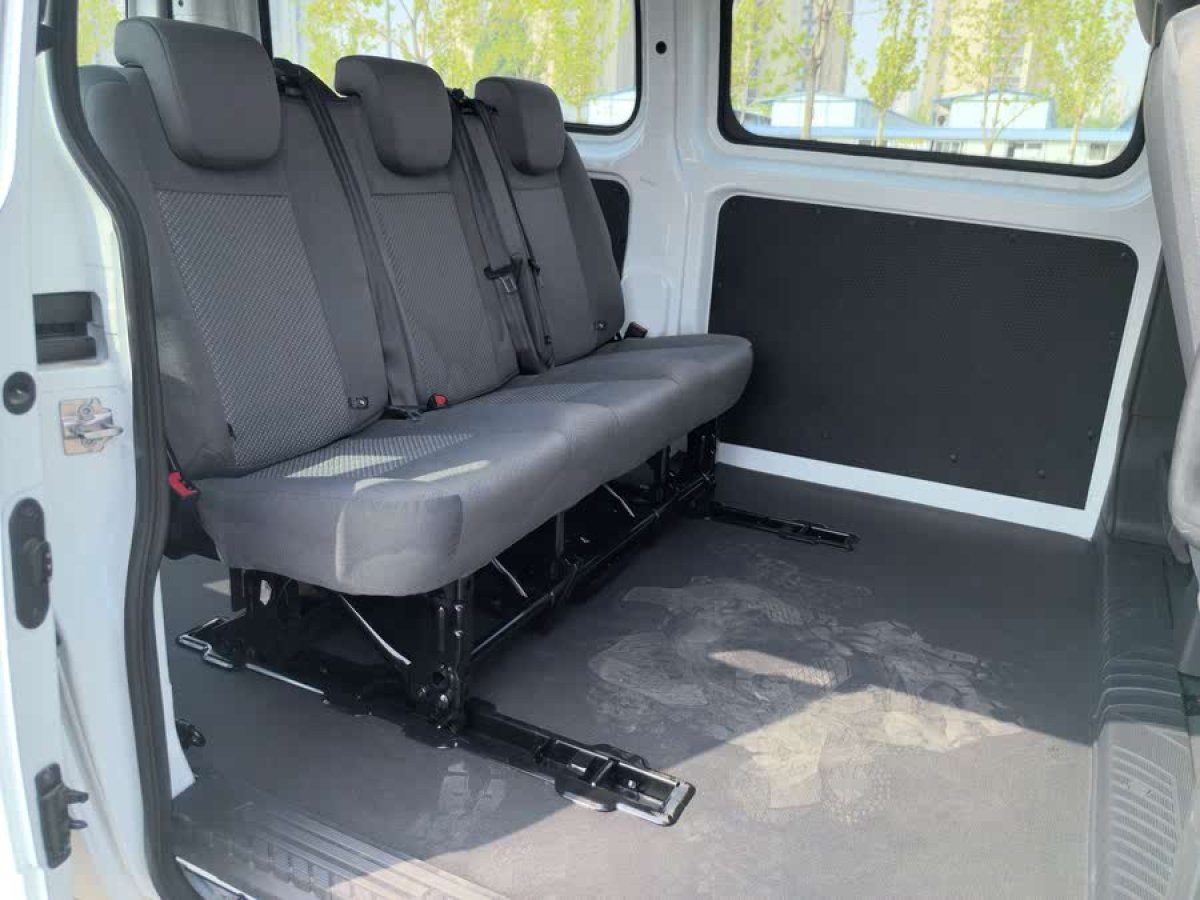 福特 全順  2019款 2.0T柴油多功能商用車中軸中頂6座國VI圖片