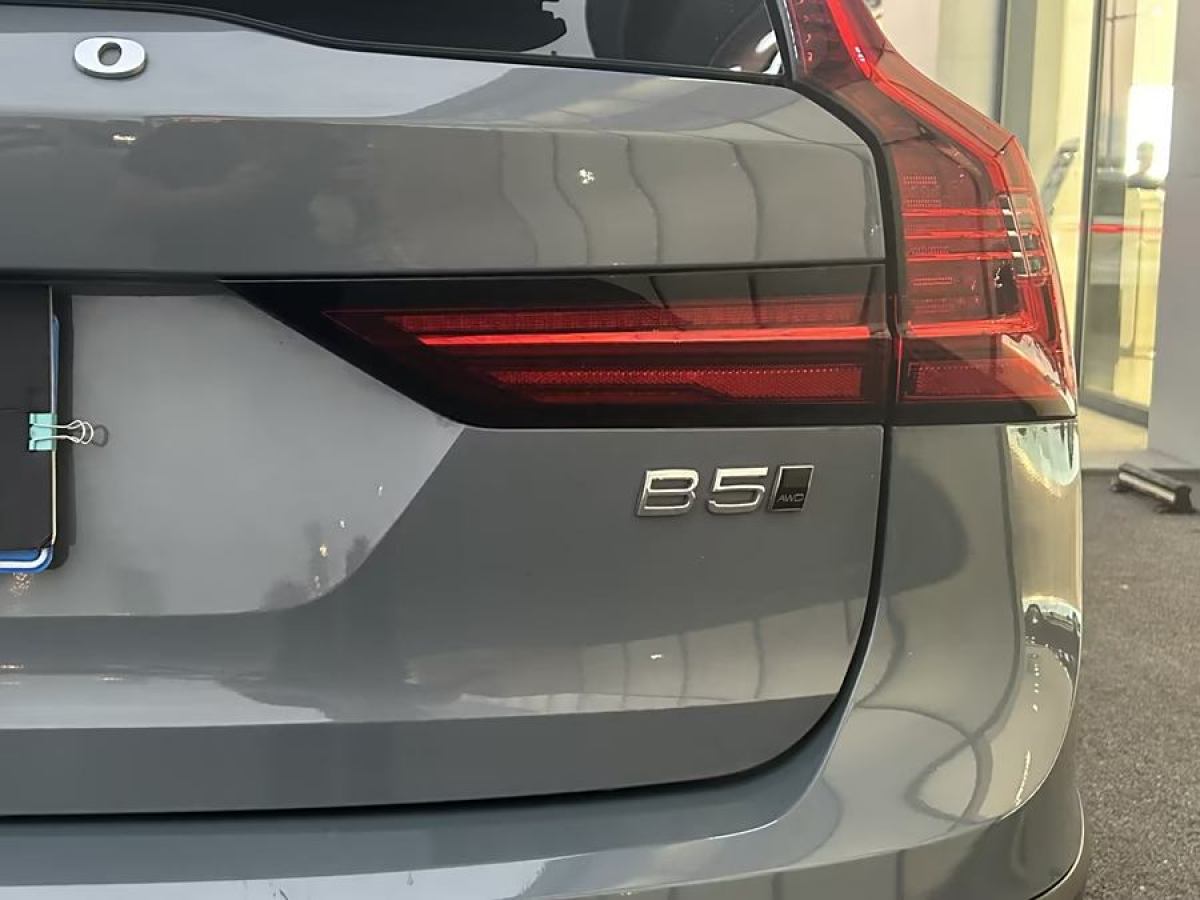 2023年3月沃爾沃 V90  2023款 Cross Country B5 AWD 智尊版