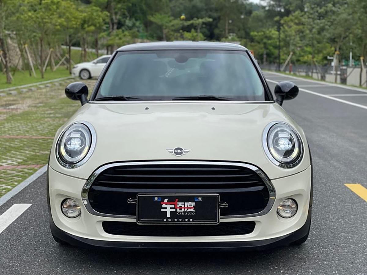 MINI COUNTRYMAN  2018款 1.5T COOPER 經(jīng)典派圖片