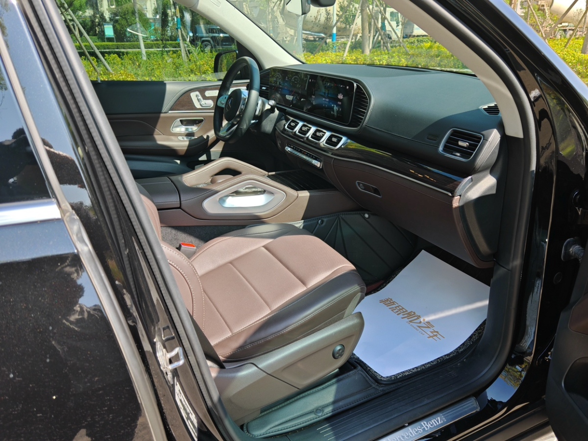 2023年9月奔馳 奔馳GLS  2023款 GLS 450 4MATIC 時尚型