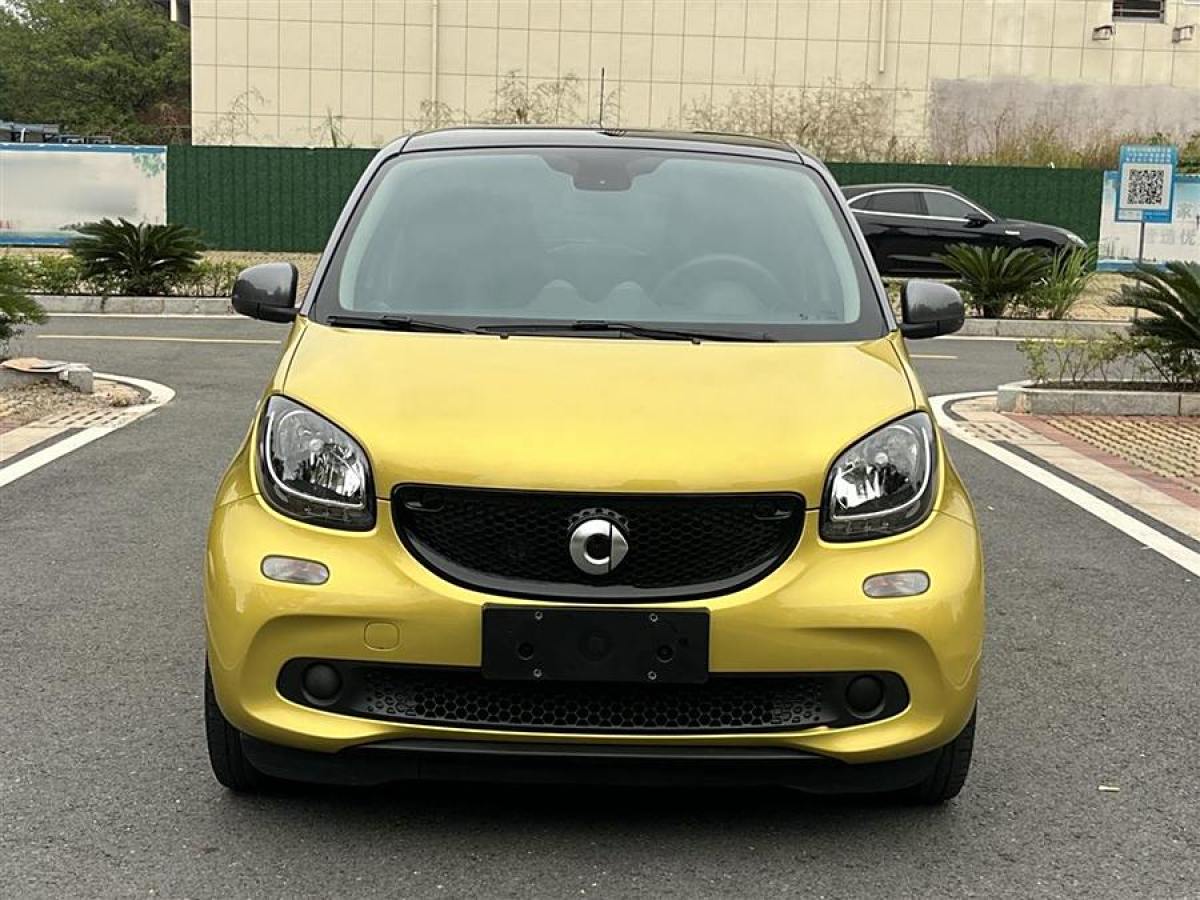 smart forfour  2016款 1.0L 52千瓦激情版圖片