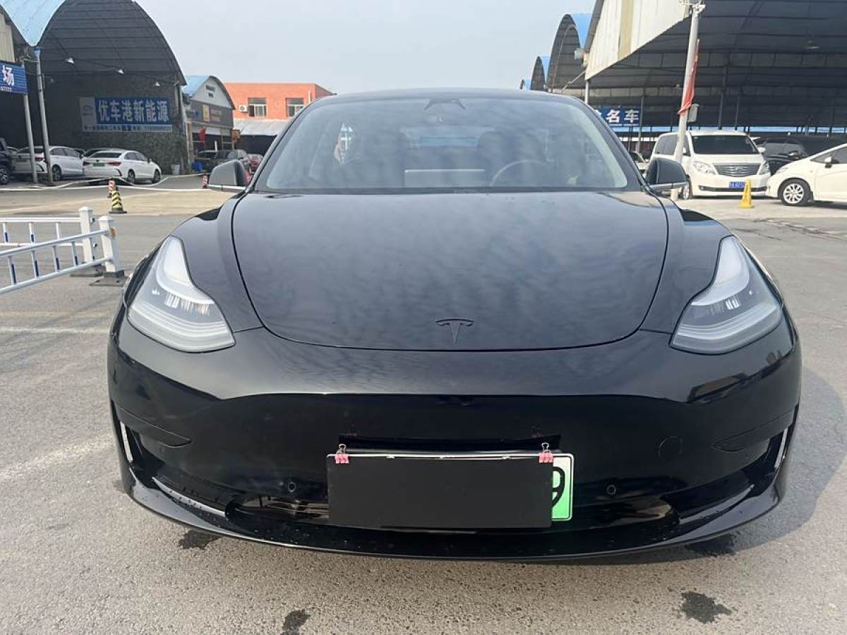 特斯拉 Model 3  2019款 標(biāo)準(zhǔn)續(xù)航后驅(qū)升級版圖片