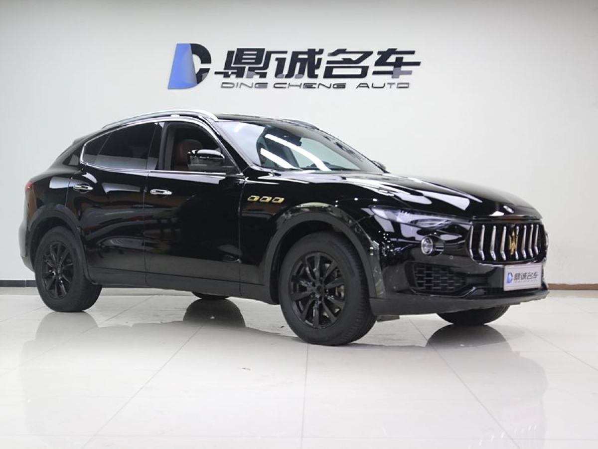 瑪莎拉蒂 Levante  2018款 3.0T 350Hp 標(biāo)準(zhǔn)版圖片