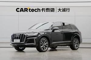 奥迪Q7 奥迪 55 TFSI quattro S line运动型