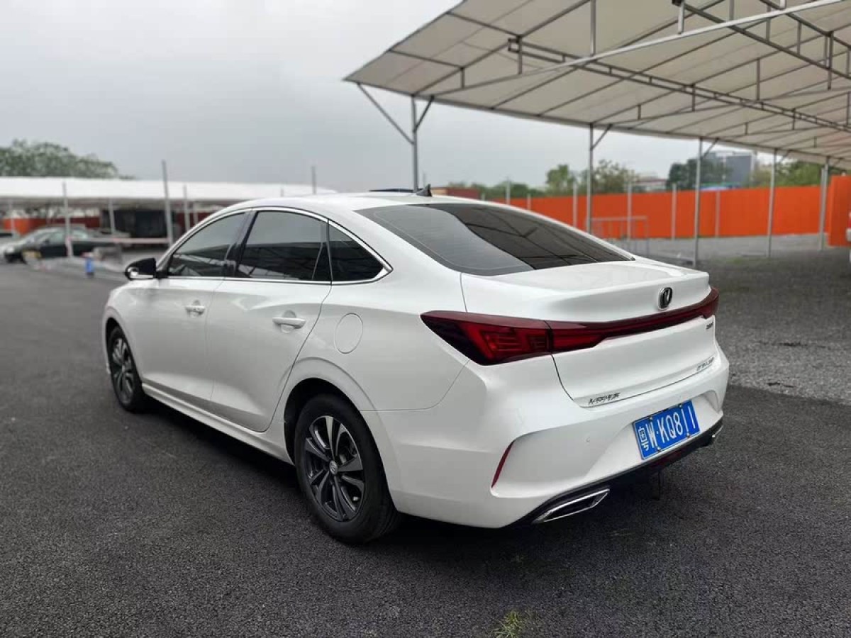 長安 逸動  2023款 暢享版 PLUS 藍鯨NE 1.4T GDI DCT尊貴版圖片