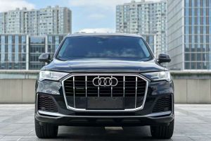 奥迪Q7 奥迪 45 TFSI quattro S line豪华型