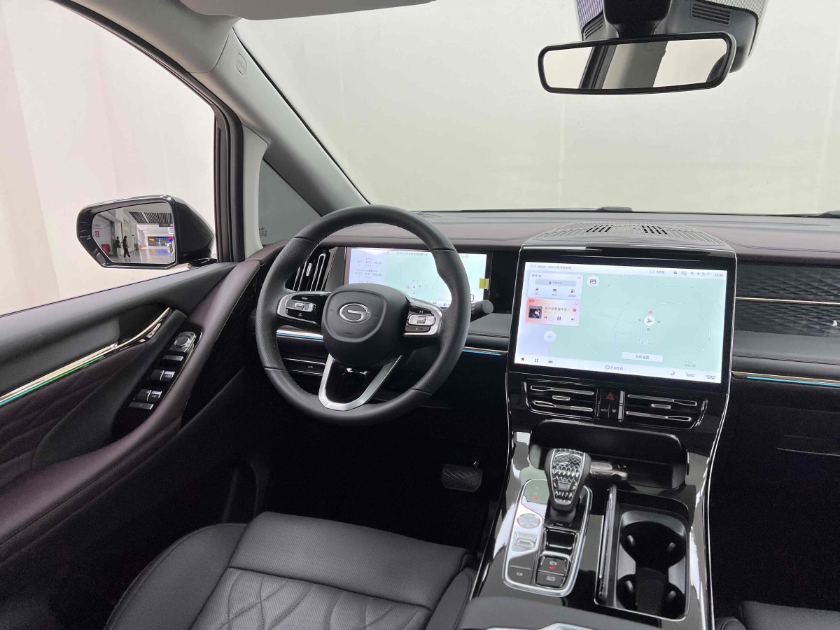廣汽傳祺 M8  2024款 宗師系列 400T 至尊版圖片