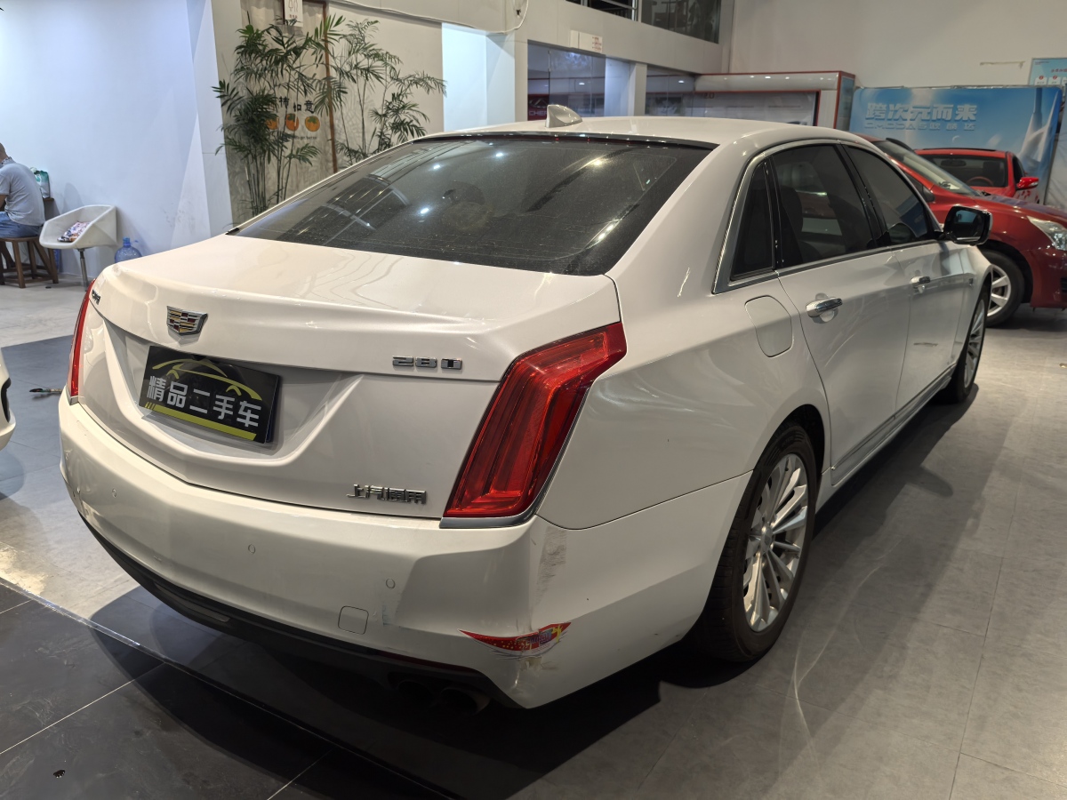 凱迪拉克 CT6  2017款 28T 時(shí)尚型圖片