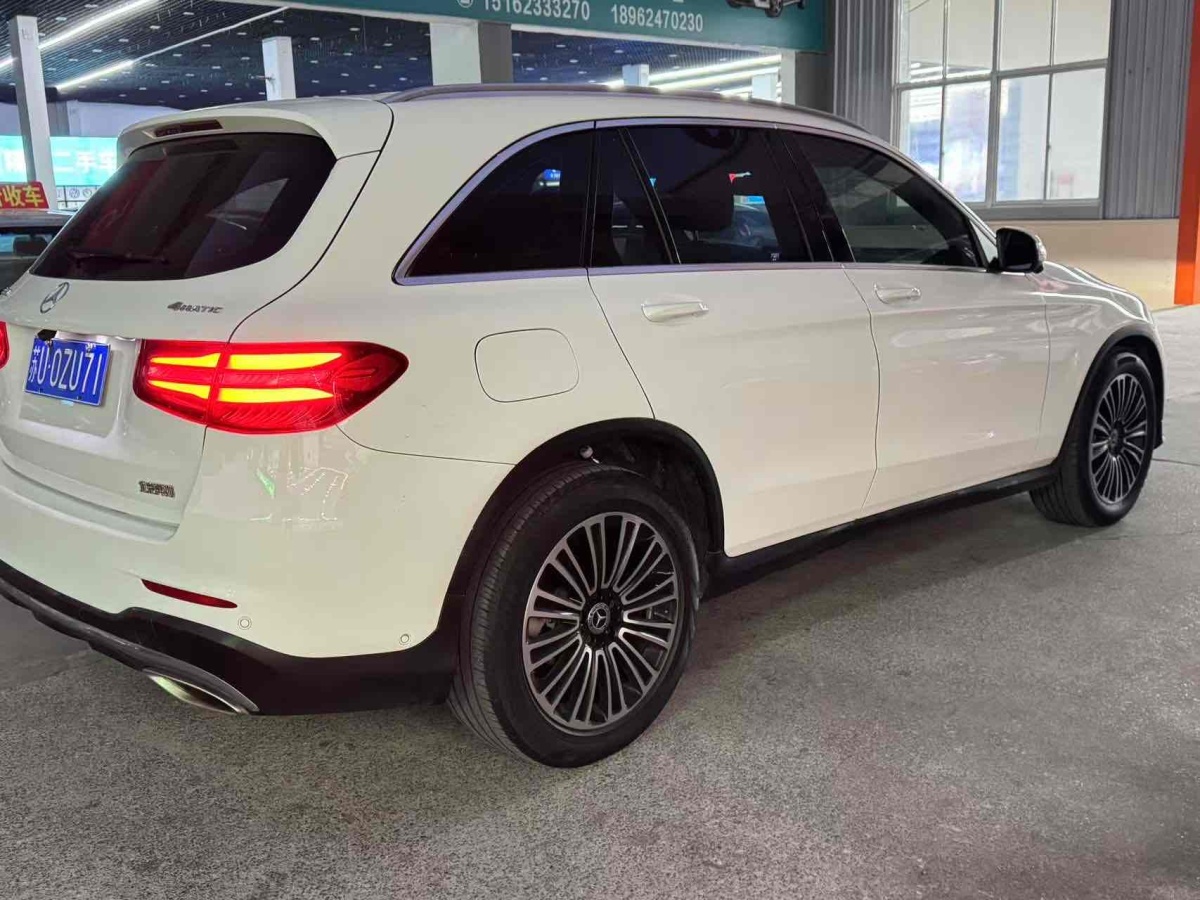 奔馳 奔馳GLC  2017款 GLC 260 4MATIC 動(dòng)感型圖片