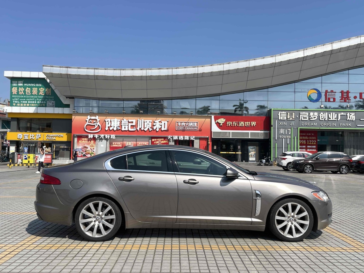 捷豹 XF  2009款 XF 3.0L V6豪華版圖片