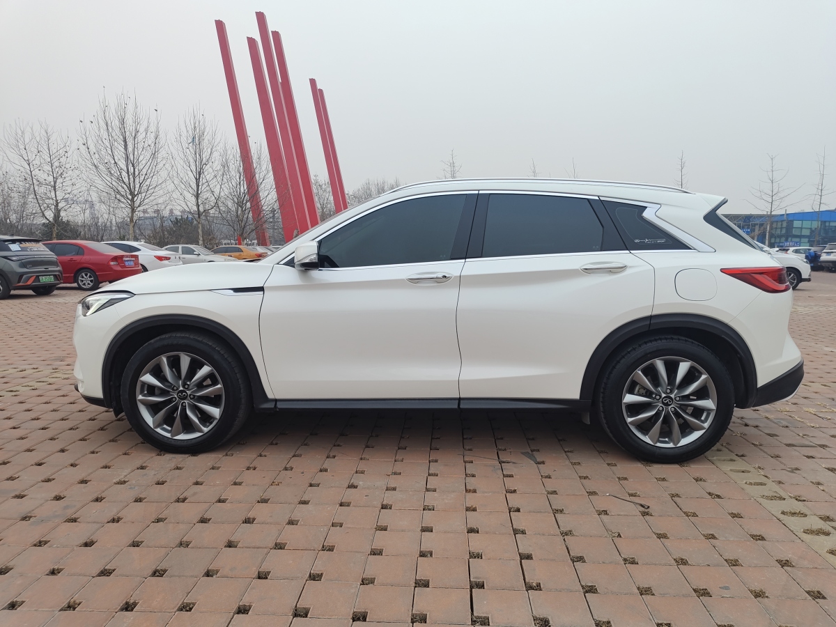 2021年1月英菲尼迪 QX50  2020款 改款 2.0T 四驅(qū)菁英版