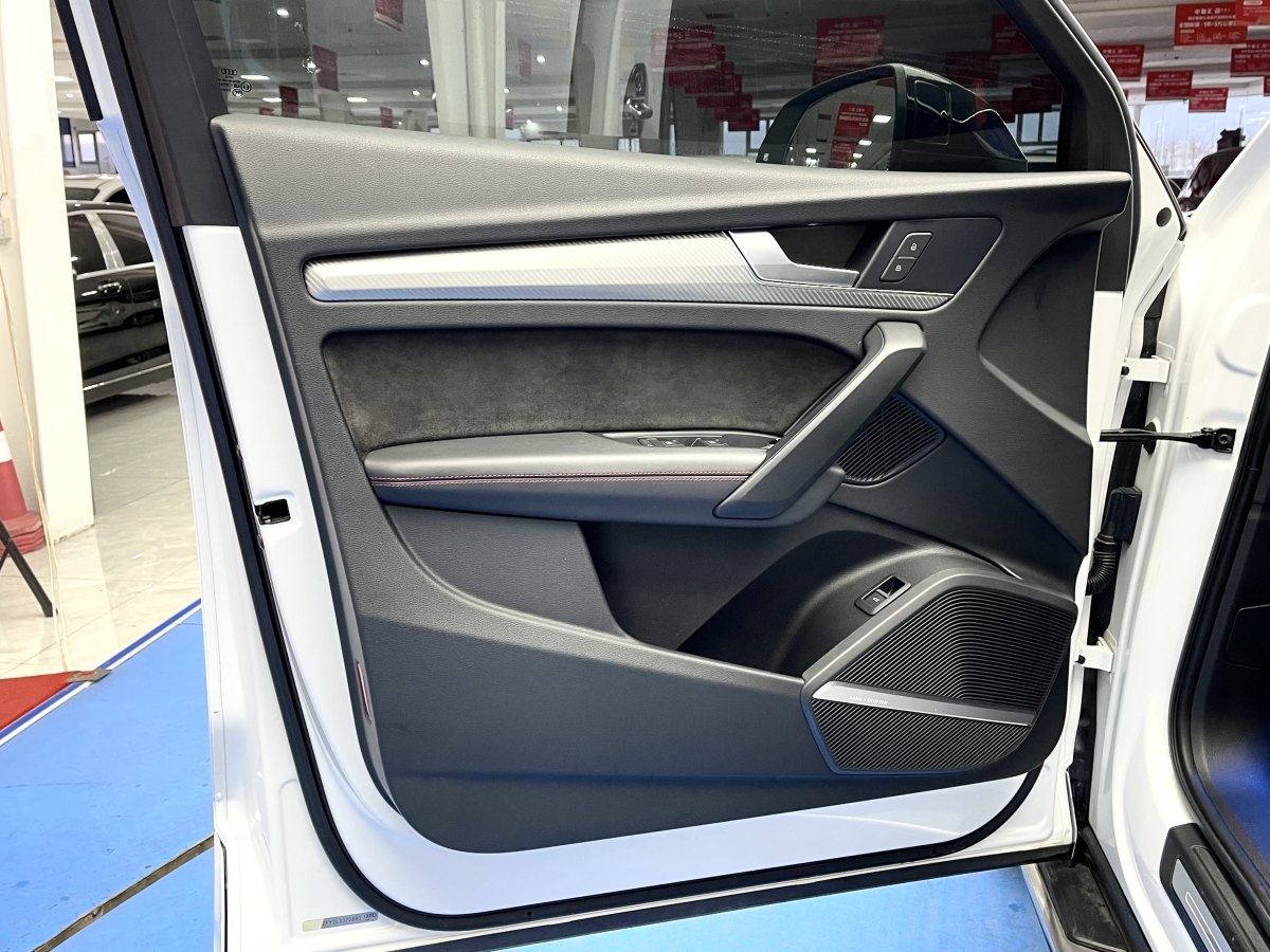 奧迪 奧迪Q5L  2020款 45 TFSI 尊享運(yùn)動型圖片
