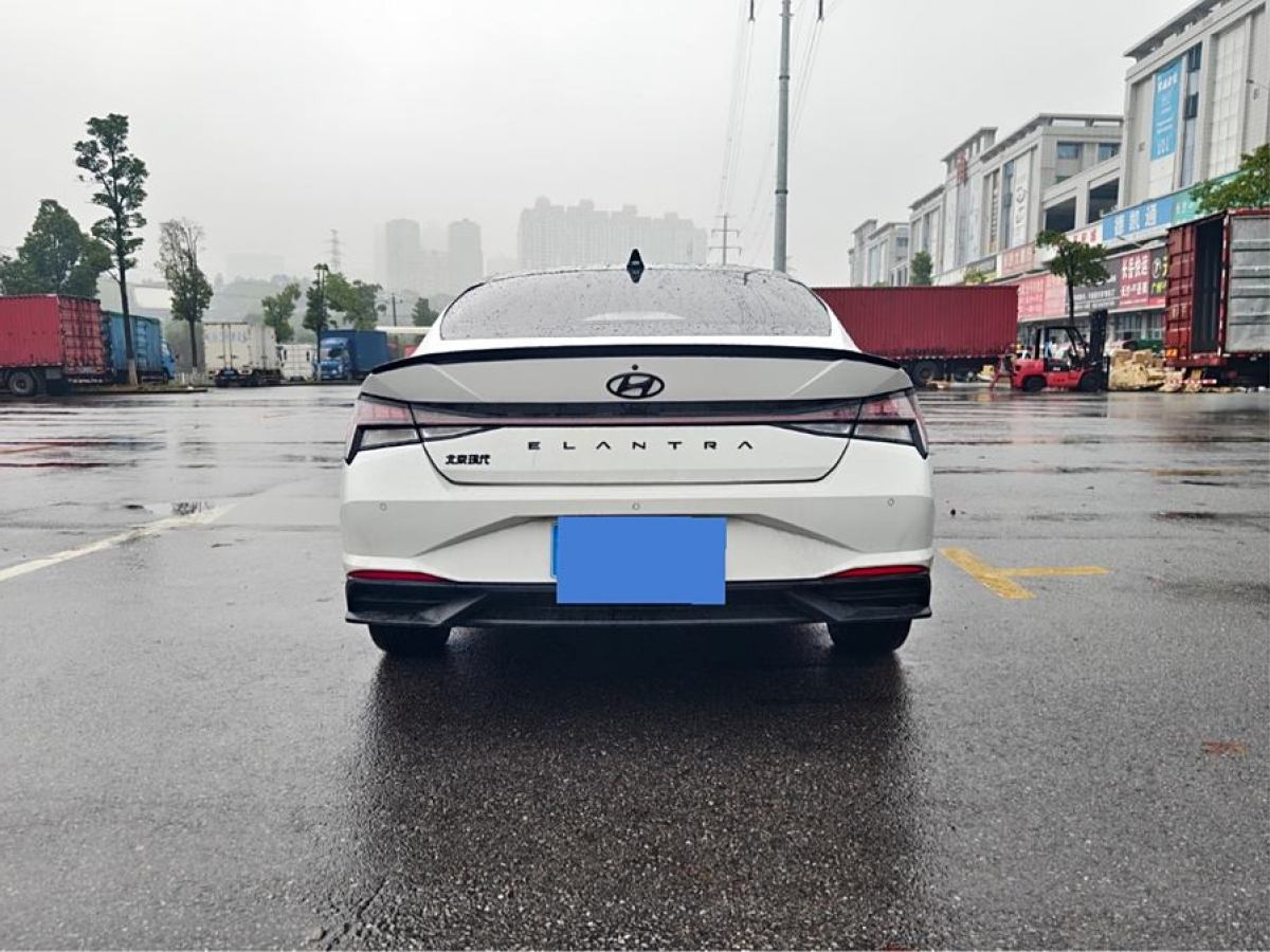 2022年9月現(xiàn)代 伊蘭特  2021款 1.5L LUX尊貴版