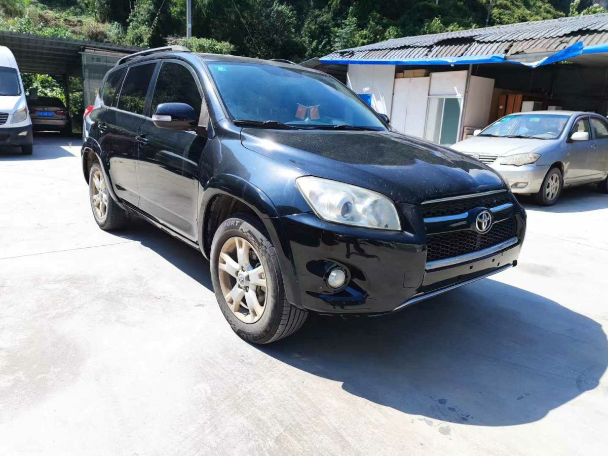 2012年1月豐田 RAV4榮放  2012款 炫裝版 2.0L 手動四驅(qū)