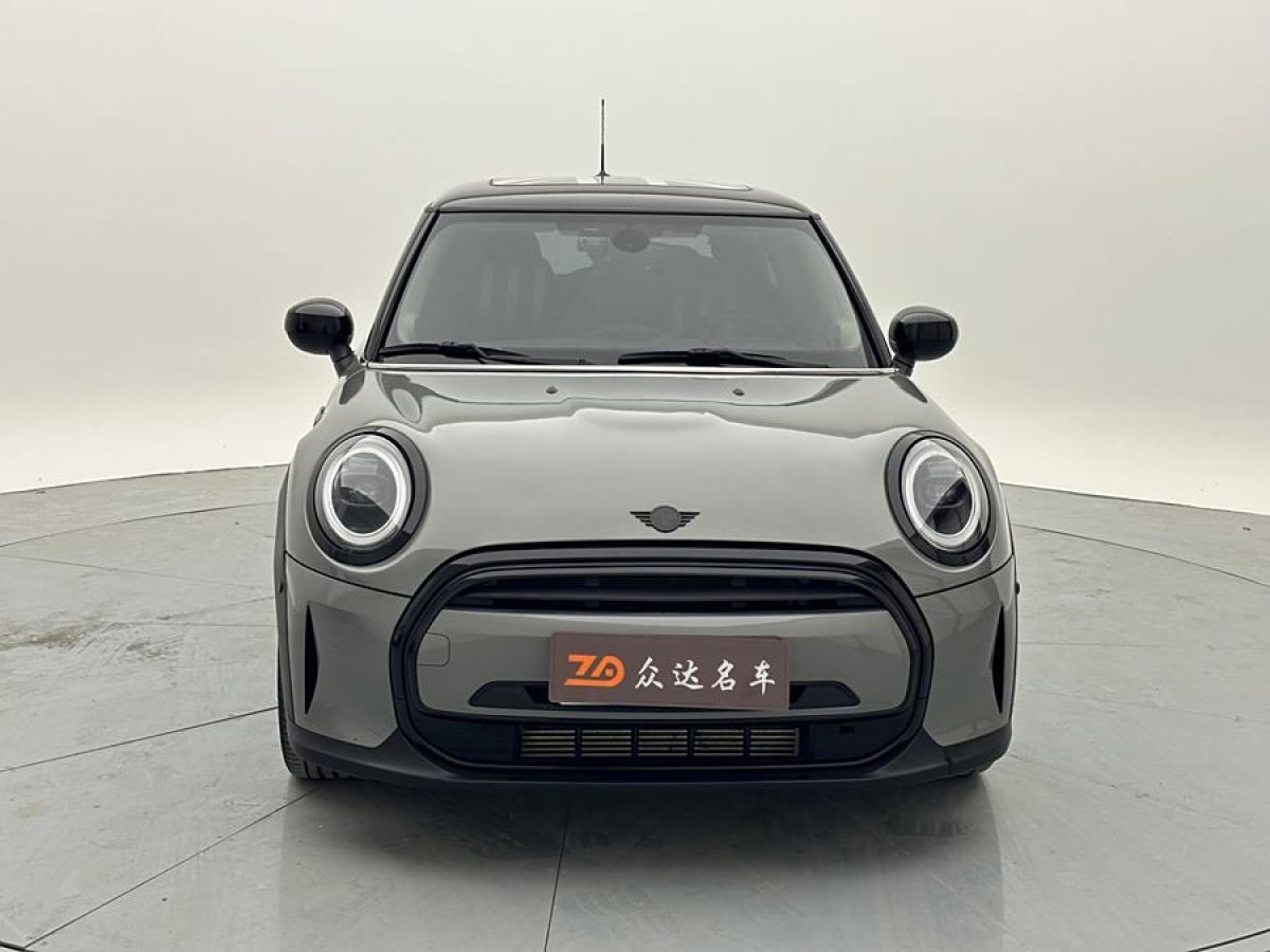 MINI MINI  2022款 改款 1.5T COOPER 藝術(shù)家圖片