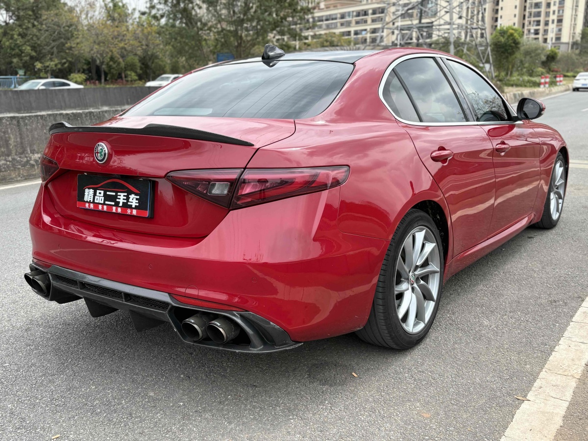 2017年7月阿爾法·羅密歐 Giulia  2017款 2.0T 280HP 豪華版