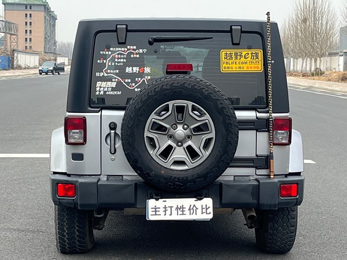 2018年4月Jeep 牧馬人  2017款 3.0L Sahara 四門舒享版