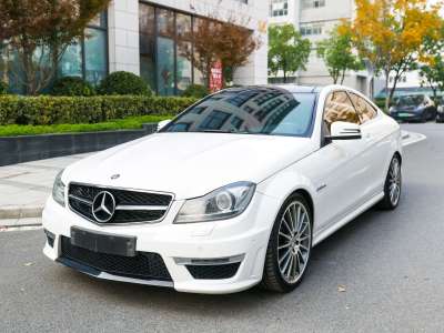 2013年6月 奔馳 奔馳C級(jí)AMG AMG C 63 高性能版圖片