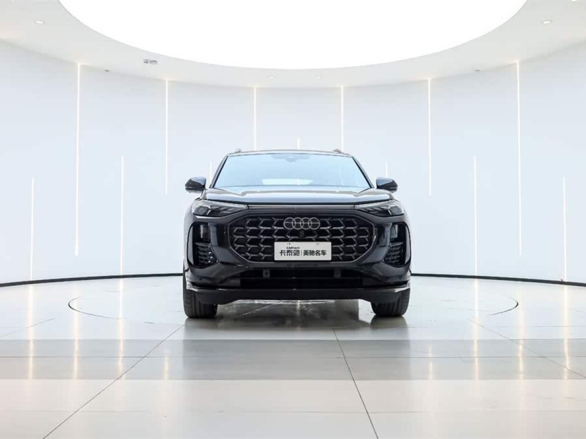 奧迪 奧迪Q6  2022款 45 TFSI quattro 齊云型 飛騎套裝圖片